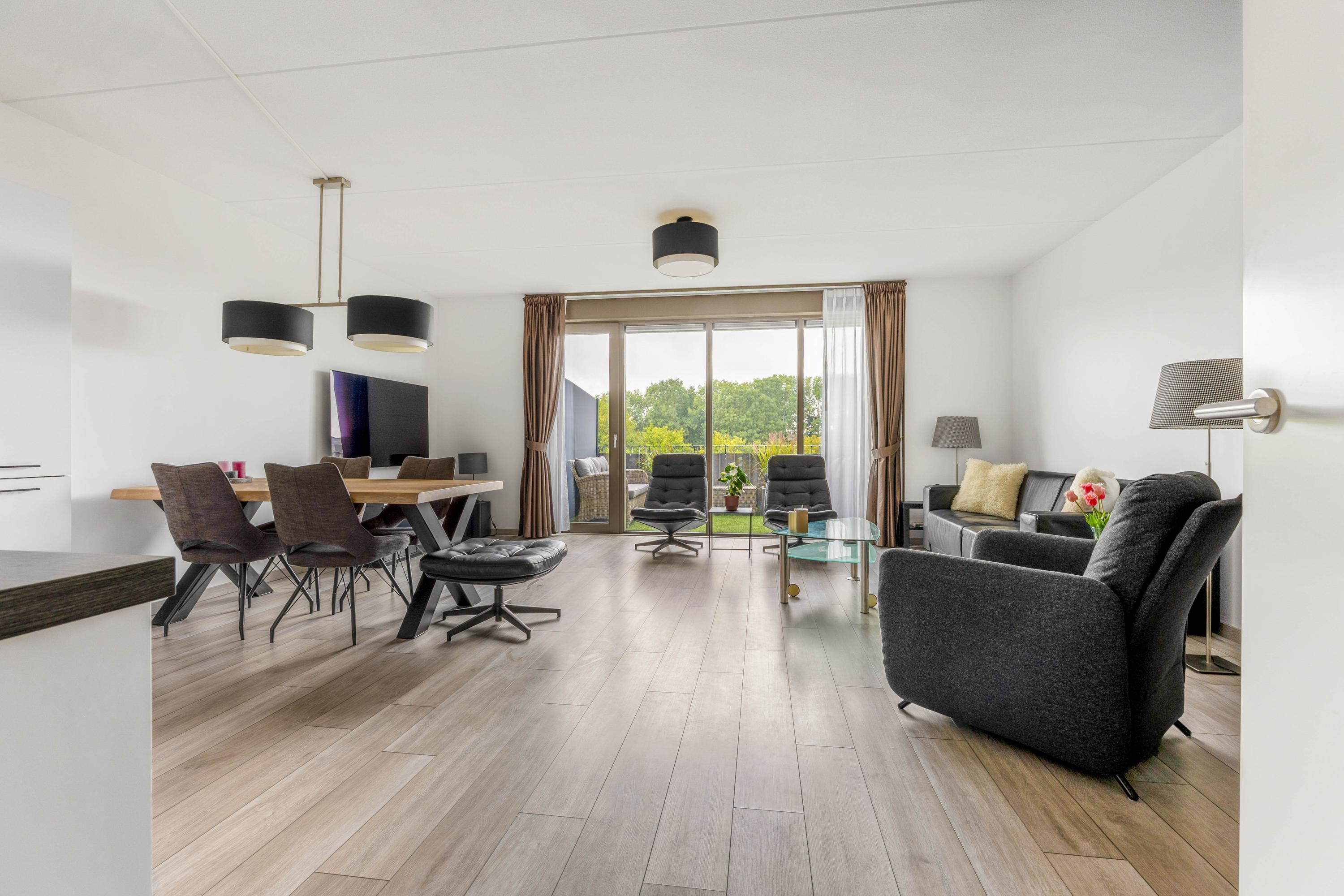 Athenelaan 165 M, 2152 KL Nieuw-vennep 1